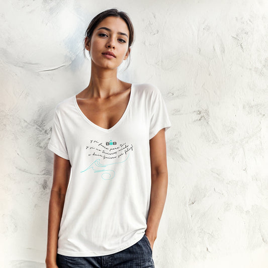 Organic V-neck t-shirt - LOVE -